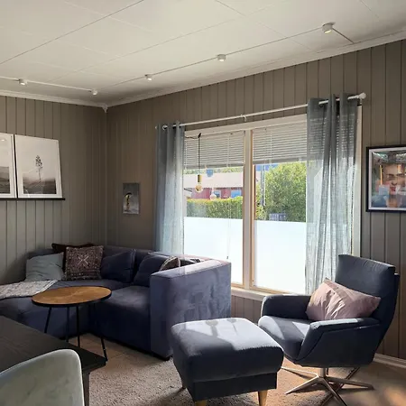 Main Part Of A Detached House, 3 Bedrooms, Large Parking Area!